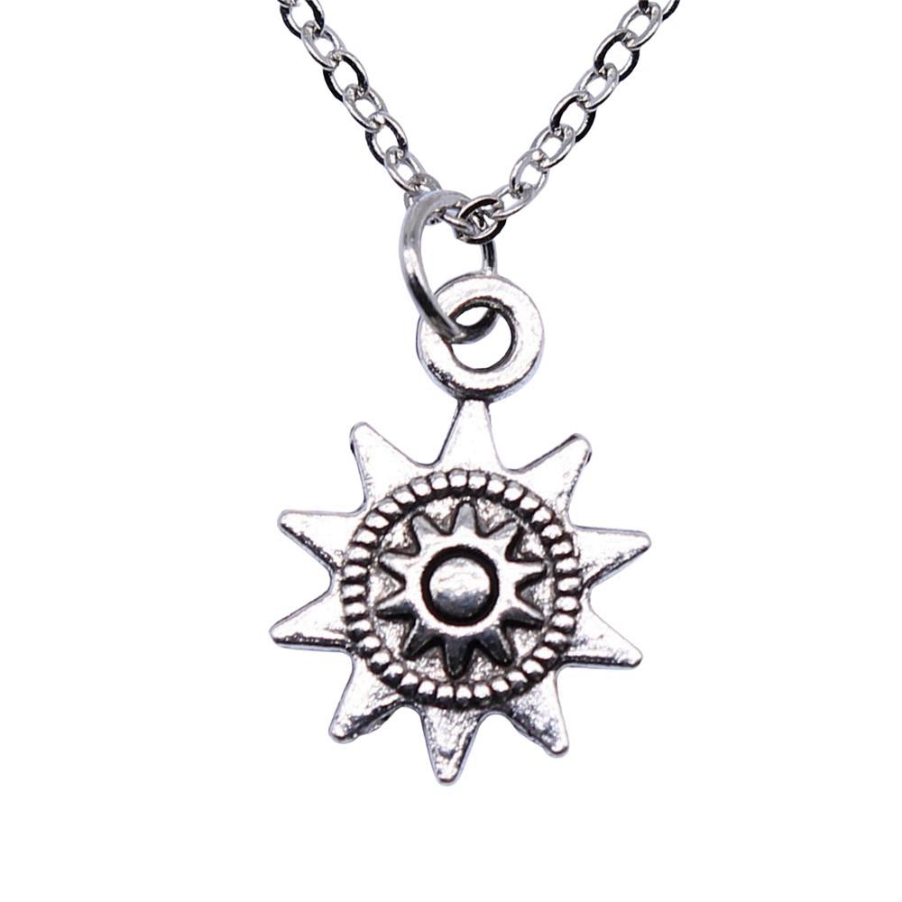Hollow Star Moon Pendant Necklace Minimalist Geometric Jewelry 40cm Short Chain