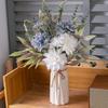 Künstlicher Dahlienblumenstrauß Seidenblumen-Gestecke mit Eukalyptusblättern für Tischmittelstücke DIY Hochzeitsstrauß Brautstrauß
