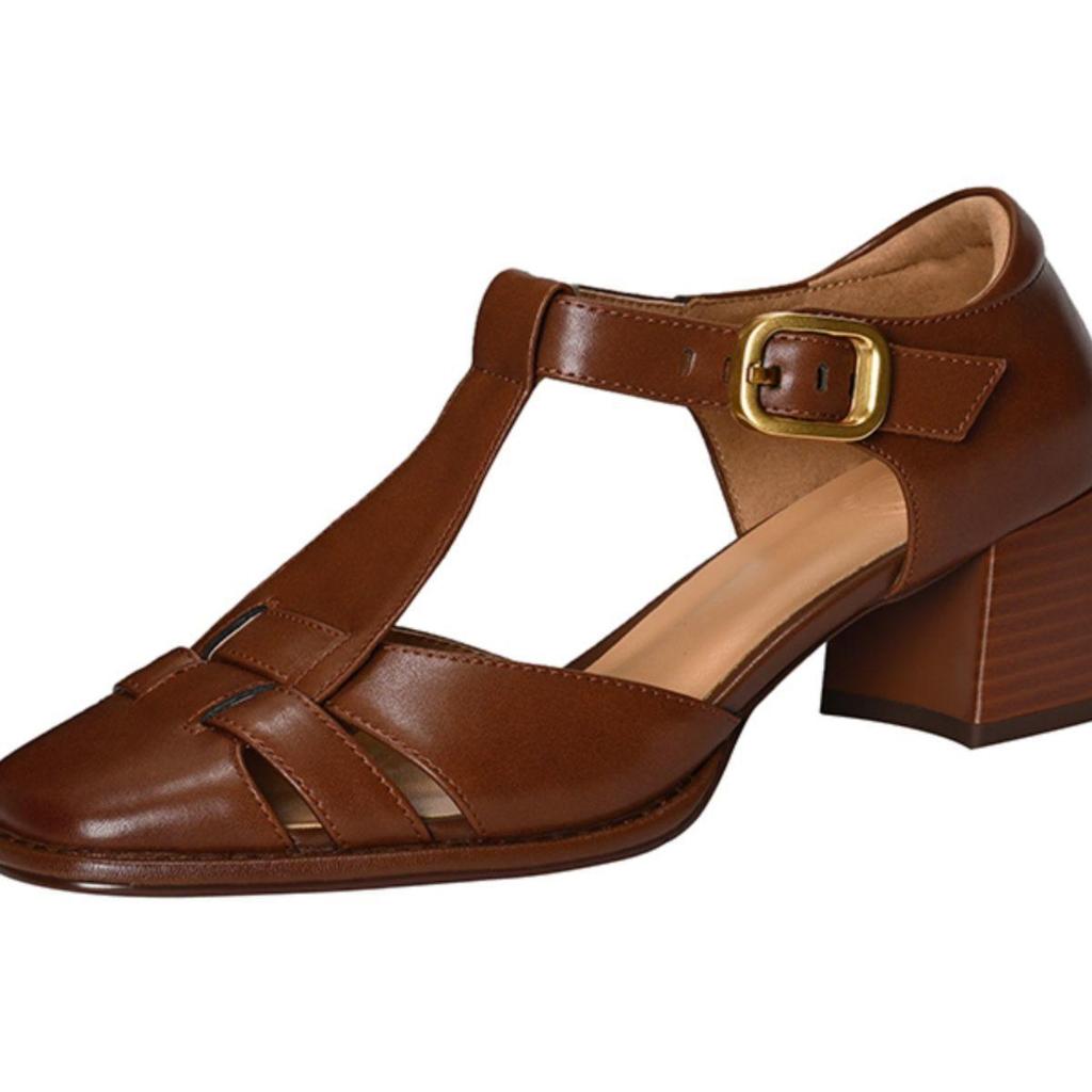 Herr. M Baotou Sandalen Damen Sommer 2026 Neu Hohle T-förmige mit Retro Dickem Absatz Gewebte Hohle Schweinekäfigschuhe