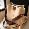 Women's Two-Tone Bucket Bag Stylish Faux Leather Crossbody Bag with Adjustable Strap Fashion Contrast-Trim Shoulder Bag
