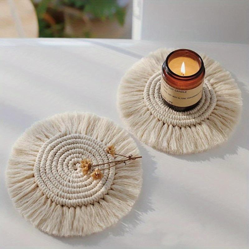 

Round Woven Coaster with Tassel, Bohemian Handmade Macrame Coaster, Non-Slip Coffee Mat for Dining Table небо синє кольору