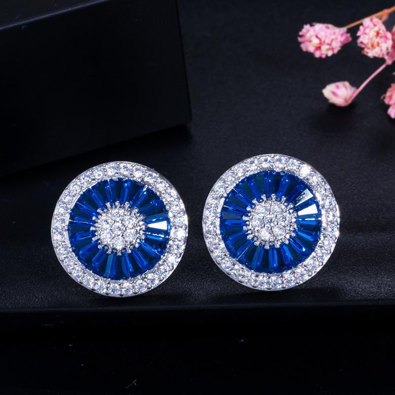 Stud Earrings, Small Round Ladder Square Zircon Densely Inlaid Exquisite Disc Earrings, Earrings.