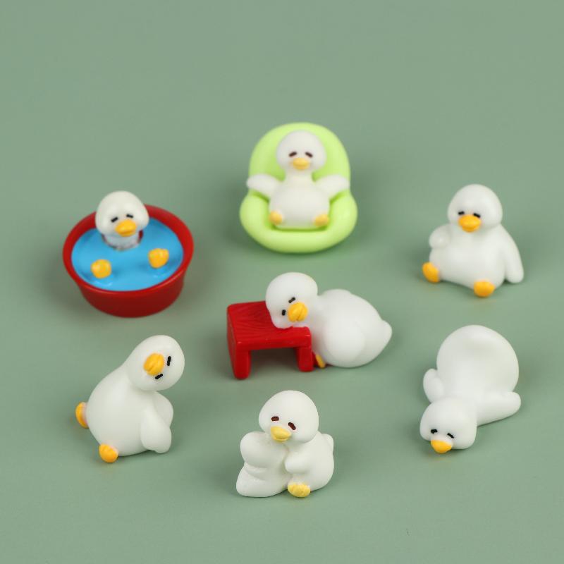 Adorable 7Pcs White Mini Duck Figurines Micro Animal Ornaments for Birthday Gift Home Living Room Decor
