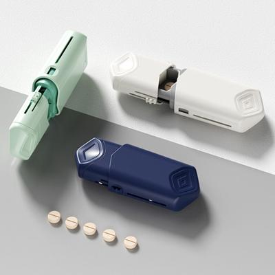 Organizator mic pentru tăietor de pastile Design telescopic Fără BPA Ușor de utilizat Dimensiune compactă Dispenser portabil pentru tăietor de pastile Dozator de tablete