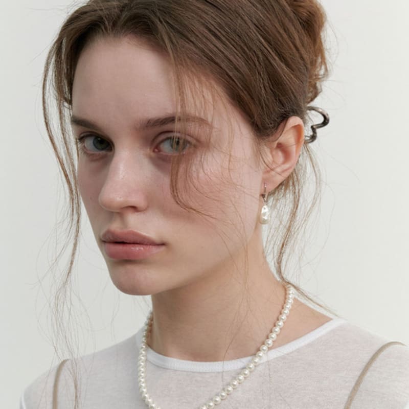 LOVE ME MONSTER Baroque Pearl Charm Bold Necklace (L241MNK020)