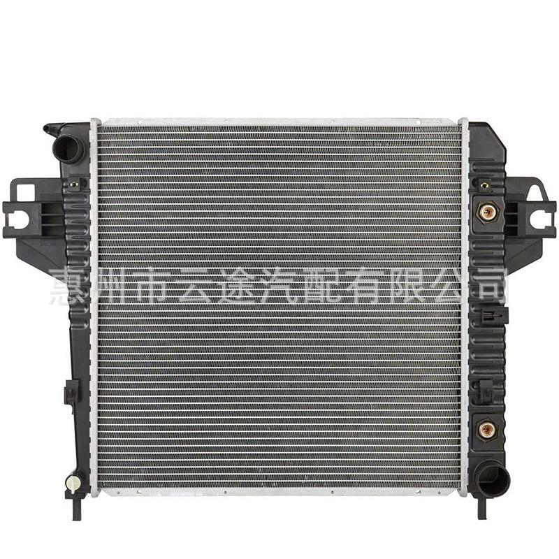 Radiator 52080118AA for Jeep Liberty (2002-2005)