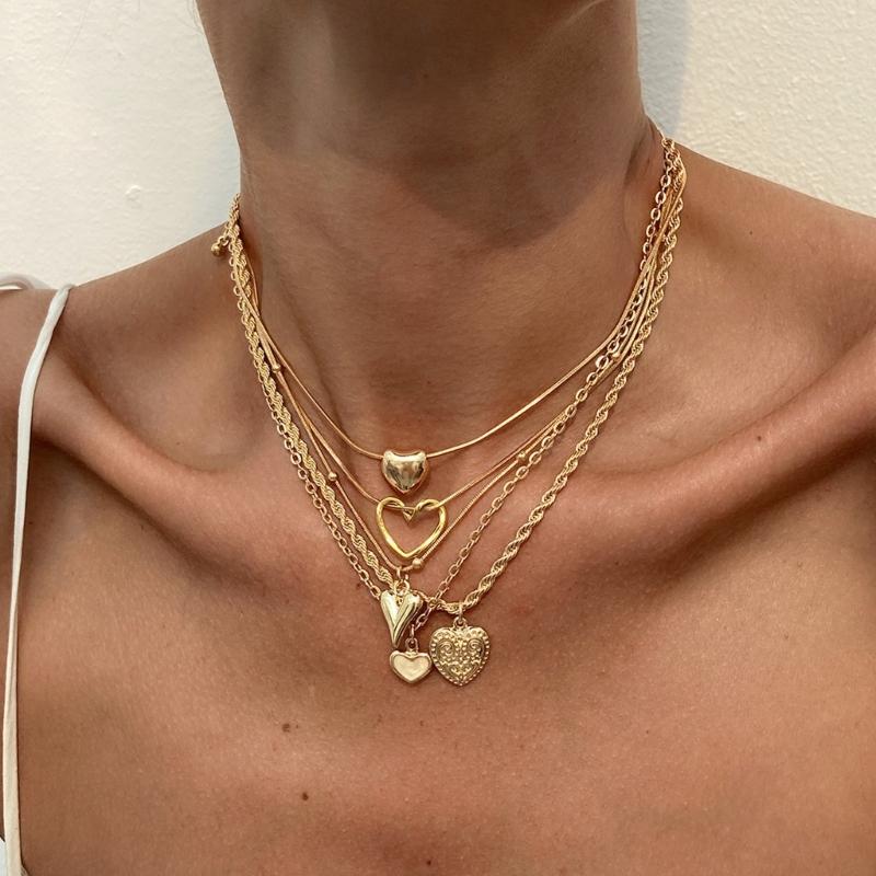 Stylish Stackable Heart Pendant Necklace Set Multilayer Clavicle Chain Gold Jewelry For Casual Or Formal Outfits