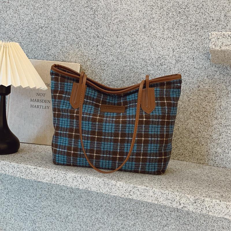 New shoulder bag retro commuter texture tote bag woolen plaid large capacity bag women's bag
