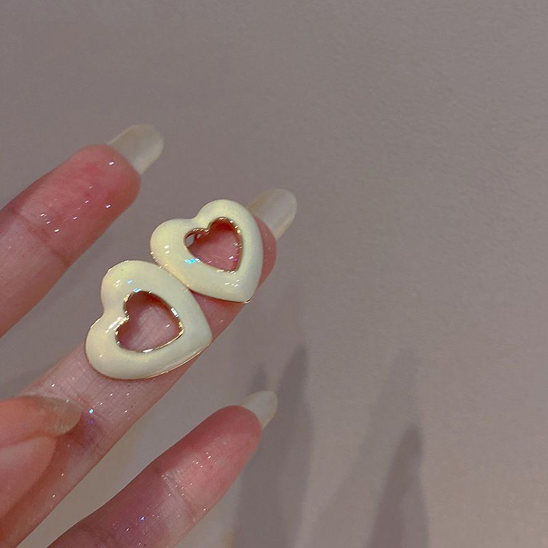 

French Cream White Irregular Geometry Stud Earrings for Women Classic Exaggeration Fine Jewelry білий