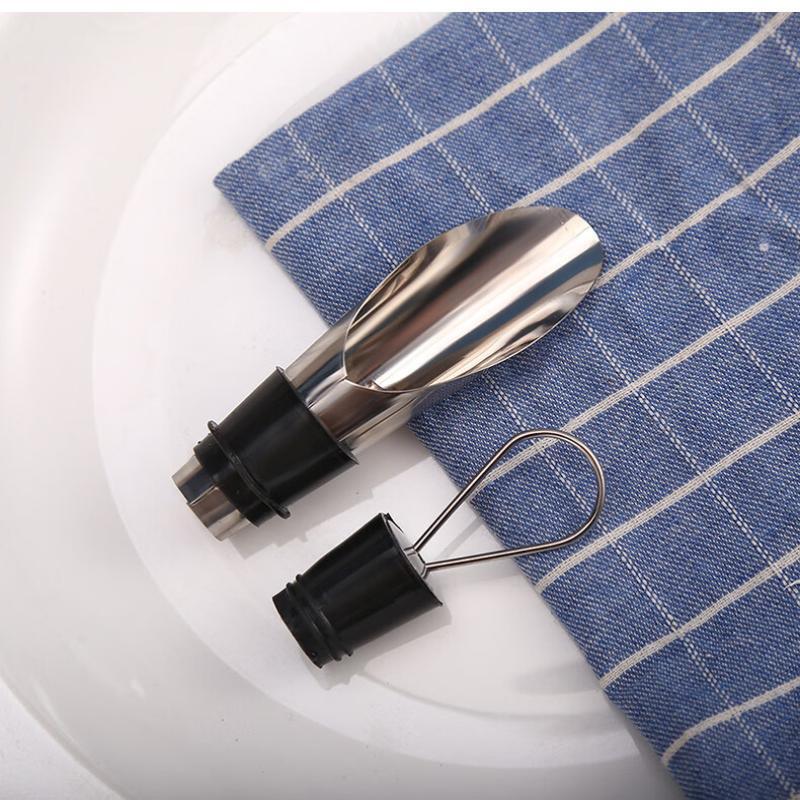 UOSO Stainless Steel Wine Pourer Stopper