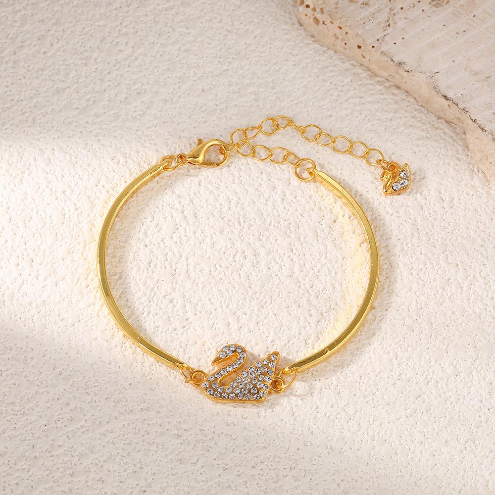 Swan Series Bracelet, Niche Design Bracelet for Women, High-end, Elegant, Simple Bracelet Jewelry