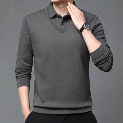 Winter Neues Herren Streifen Revers T-Shirt, Mode für Männer mittleren und jungen Alters, lässiges Fake-Zweiteiler Unterteil, modische Oberteile im Großhandel
