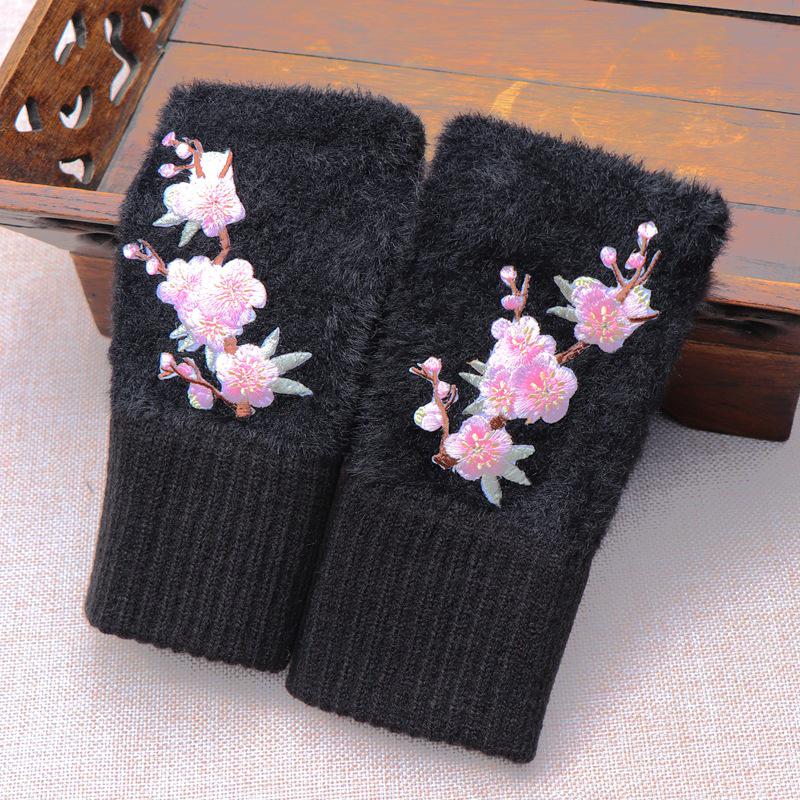 

Вишиті Етнічні Теплі Рукавички без пальців на Осінь та Зиму