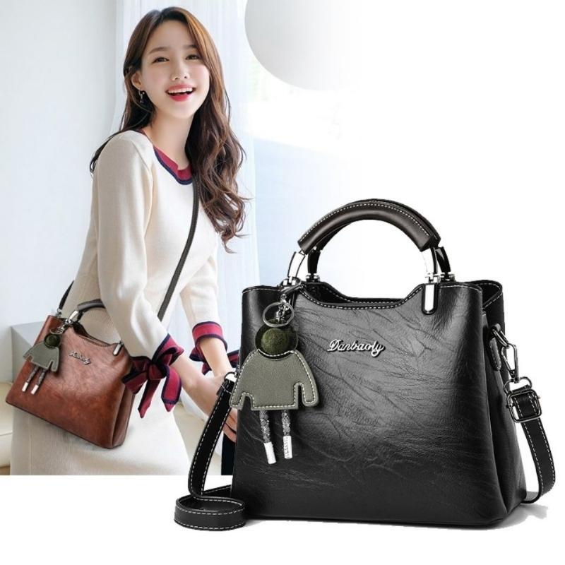 Upscale Women's Handbag with Pendant Temperament Retro Versatile Shoulder Messenger Bag Large Capacity Commuting Shoulder Bag