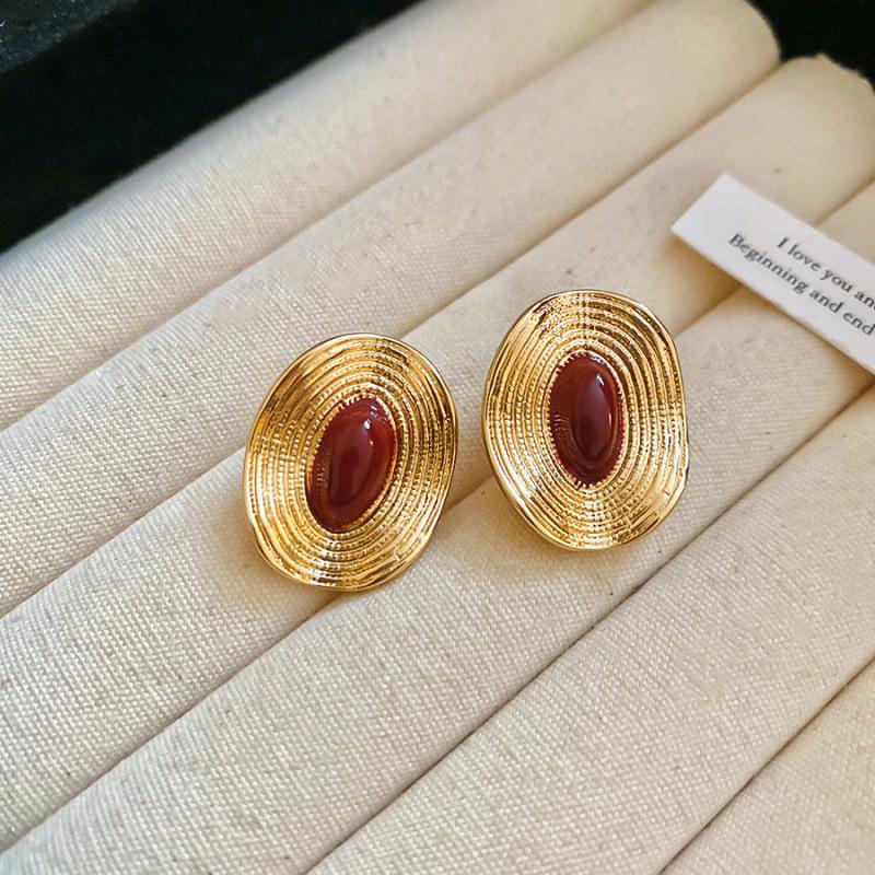 Silver needle oil dripping oval pleated earrings French retro exquisite stud earrings fashion temperament earrings design sense niche