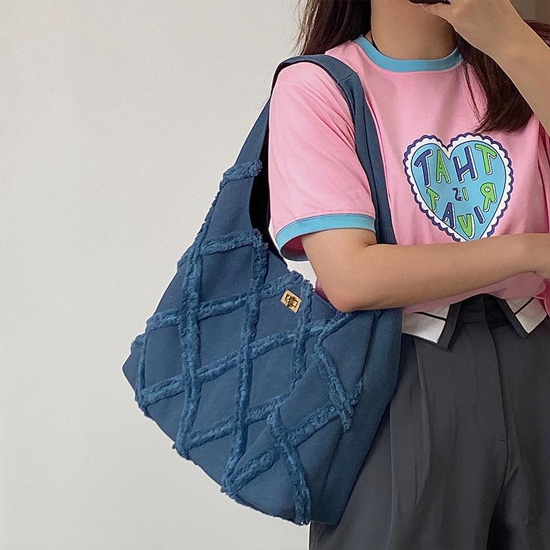 New Trendy Denim Canvas Women's Bag Personality Street Tassel Large Capacity Casual Tote Bag Shoulder Bag ARI