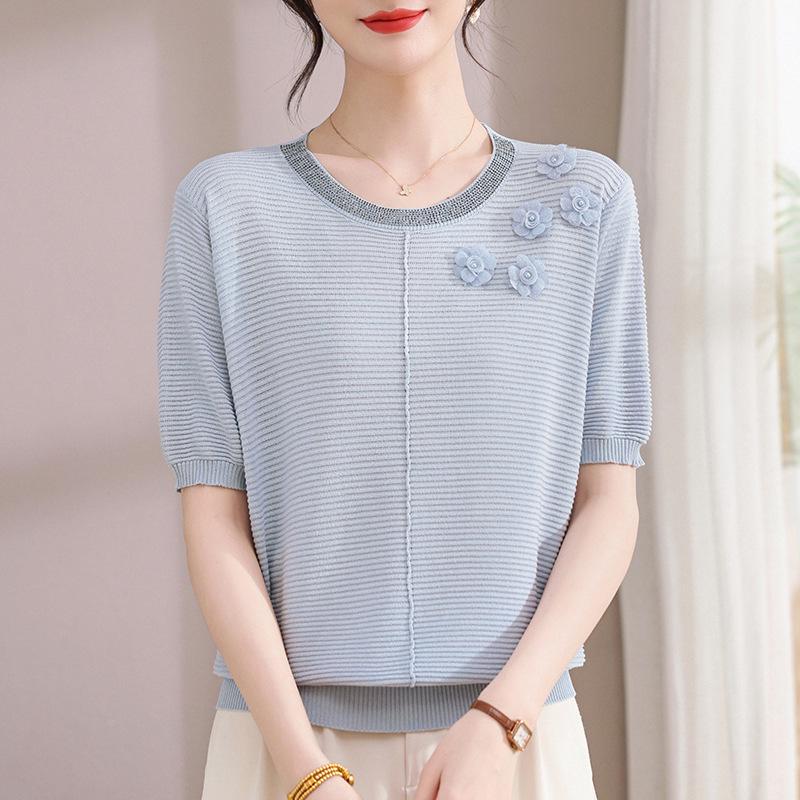 

Chic Summer Ice Silk Blouse: Short-Sleeve Top for Middle-Aged & Elderly Women XL (90-115 lbs) небесно-голубой