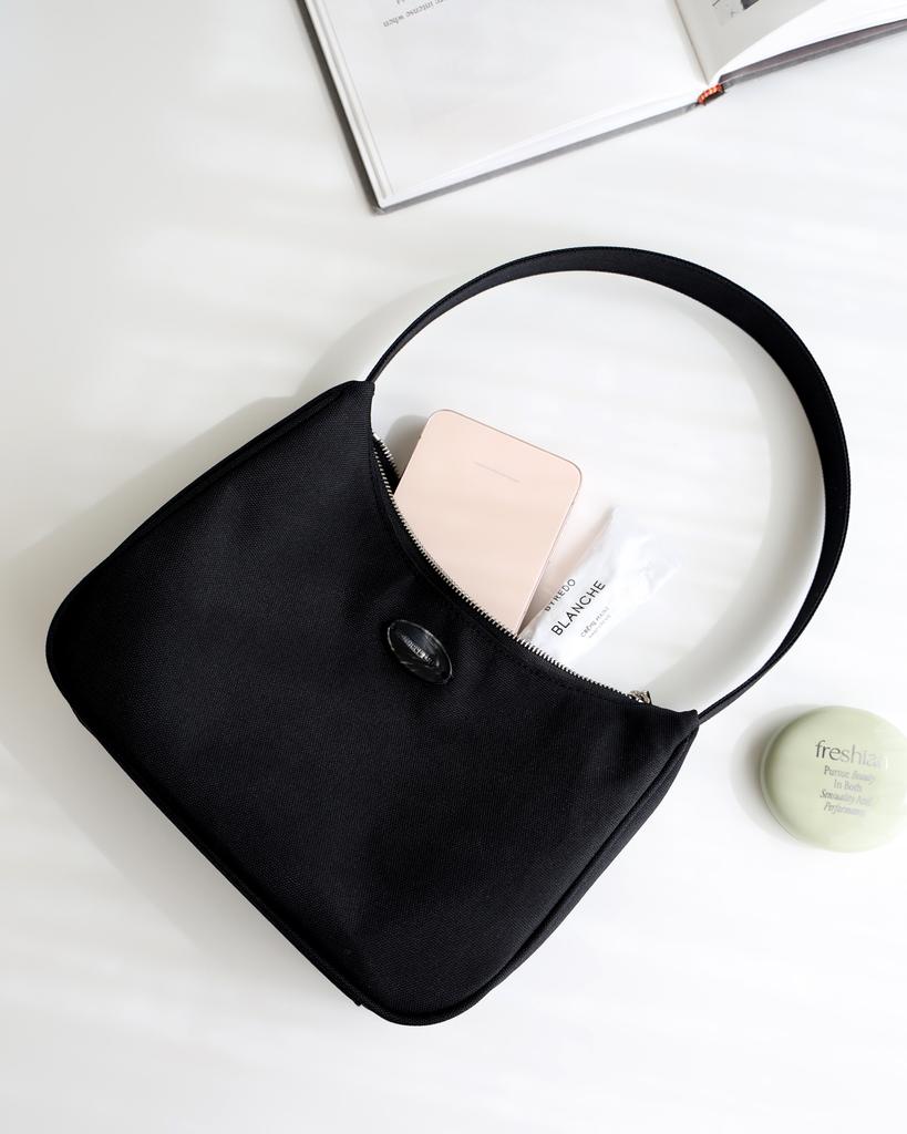 Project1907 [Plastic] Mini Hobobag2 (Black)