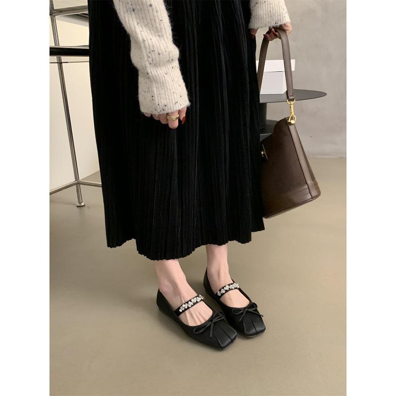 Chaussures plates à bout carré et décolleté bas pour femmes, nouveau printemps-automne 2025, version coréenne, ballerines, chaussures Mary Jane féeriques et douces à la française