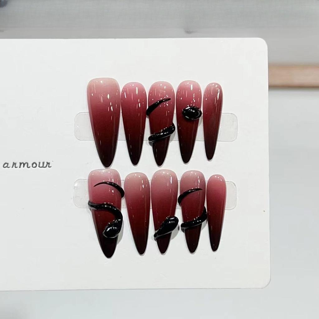 Snake Year Limited Personalized Venom Snake Nail Art Wearing Armor High-end Sweet and Cool Hand-painted French Armor