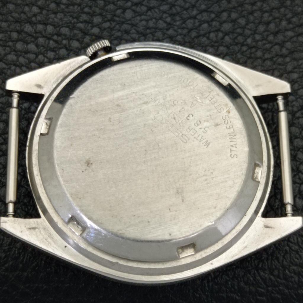 VINTAGE SEIKO 5 AUTOMATIC 7009A JAPAN MENS SILVER COLOR DIAL WATCH a701260-5 R206a-a701260