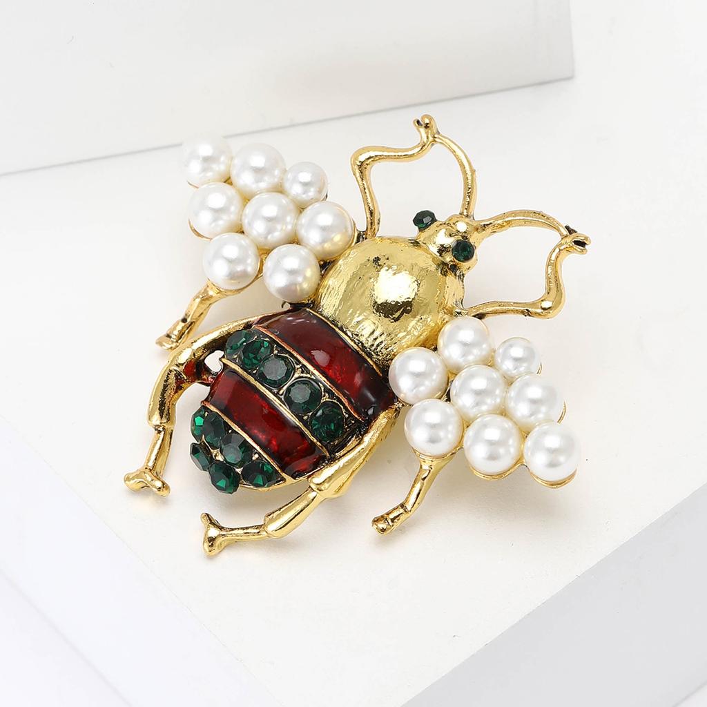 Exquisite Versatile Alloy Pearl Bee Brooch Temperament Creative Women'S Cardigan Coat Corsage Jewelry Pin