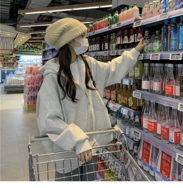 Korean Oversize Hooded Sweatshirt: Long-Sleeved, Loose Fit for Women - Perfect for Spring, Autumn, and Winter. Trendy Japanese Student Style.