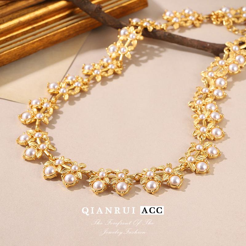 Vintage woven necklace court light luxury exquisite neck chain high sense ins wind gold niche design female collarbone chain