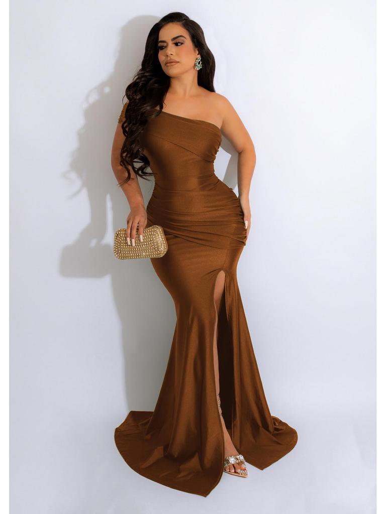 European & American Women's One-Shoulder Slit Evening Gown