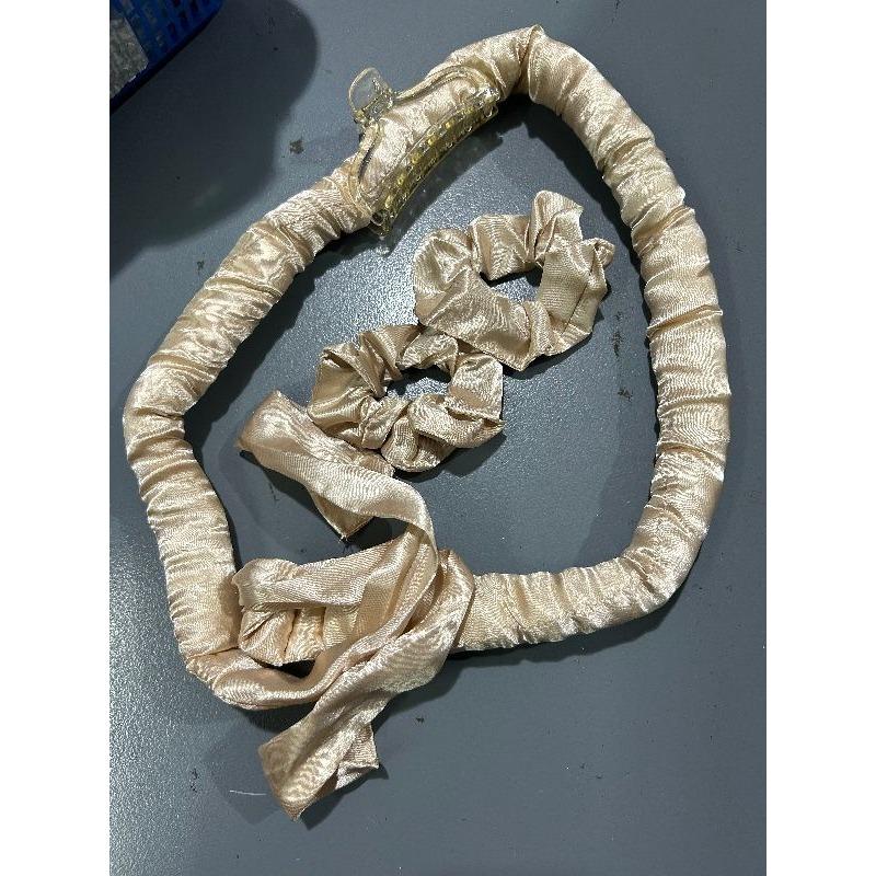 

Hair dryer with clip бежевый