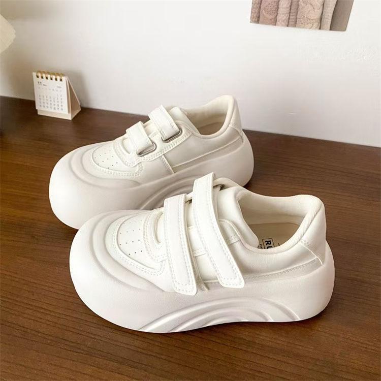 Niche heightening board shoes Velcro platform bread shoes women's 2025 spring and autumn new ugly cute big head casual little white shoes
