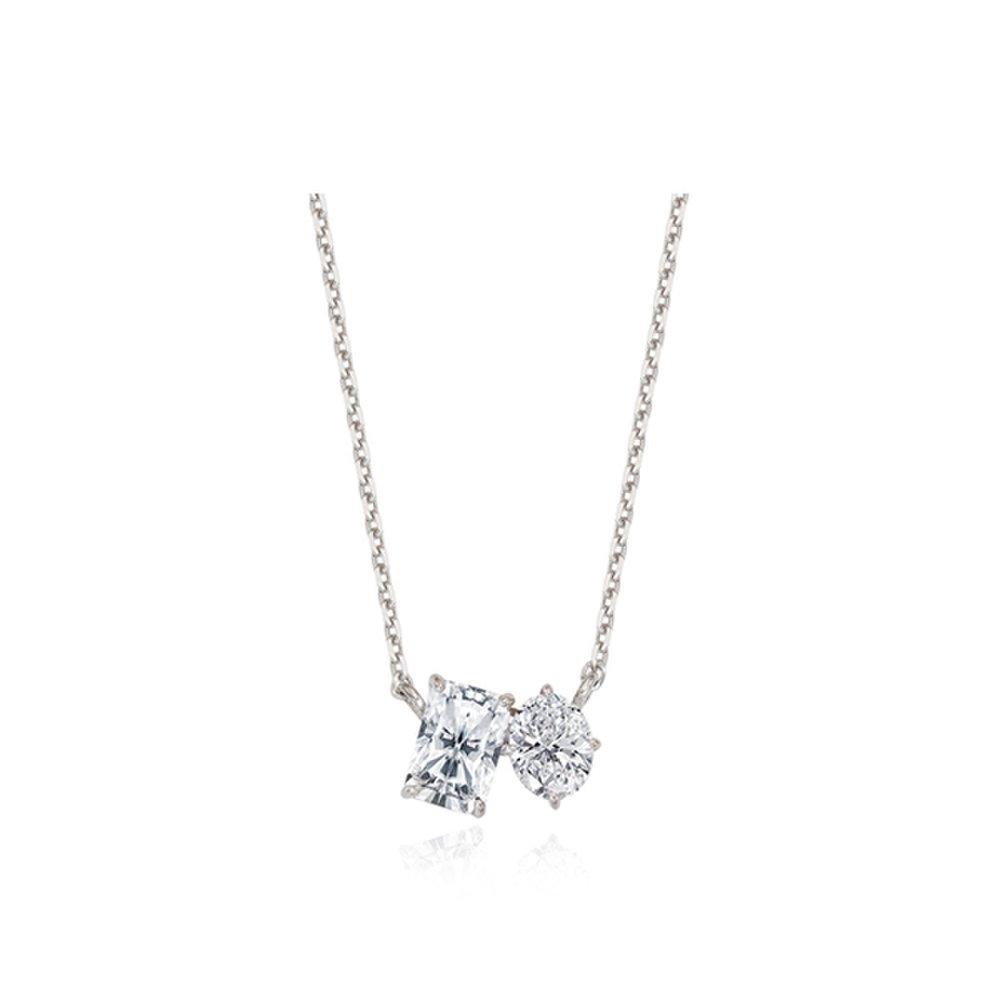 [Stonehenge]] Silver Necklace Sc24A32E