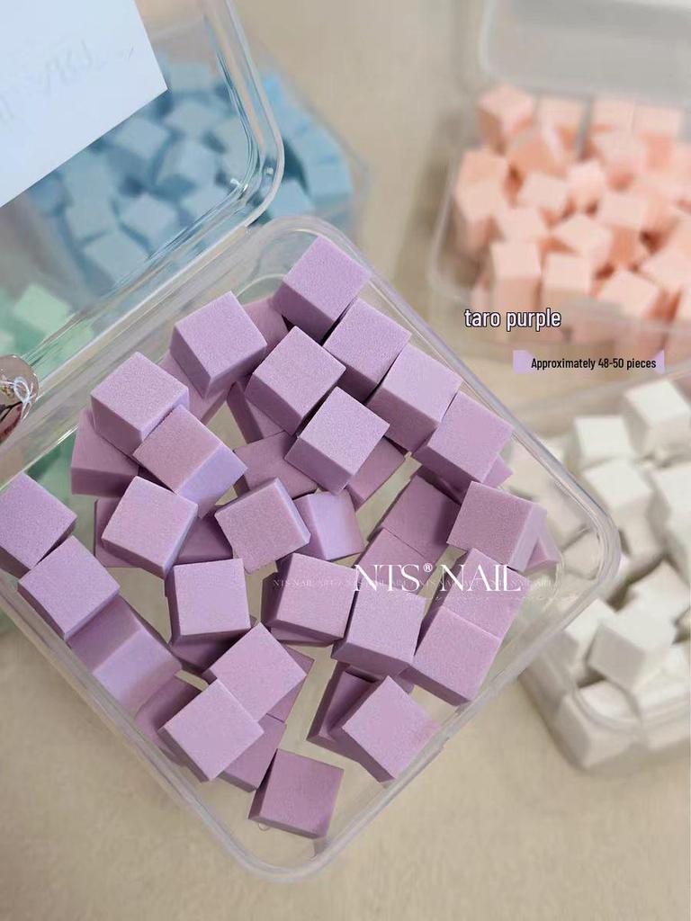 New Color Patting Sponge: Mini 1cm Tofu Gradient Blush Nail Art Tool
