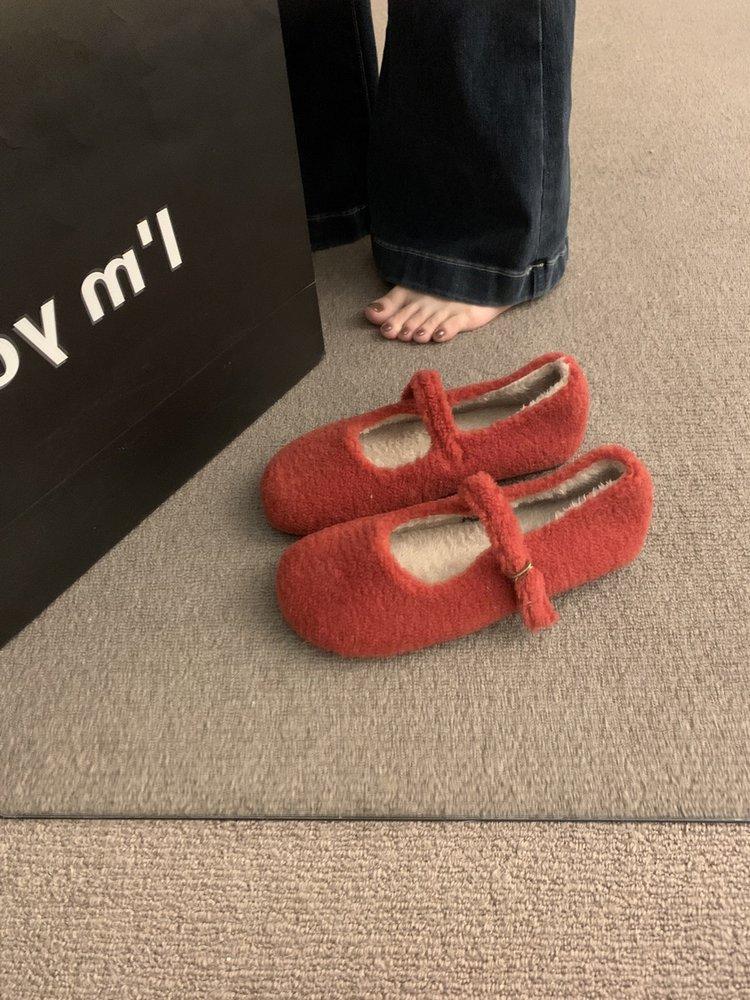 

Retro Mori plush wool single shoes women s 2025 autumn and winter new French one-word Mary Jane shoes lamb wool shoes 35