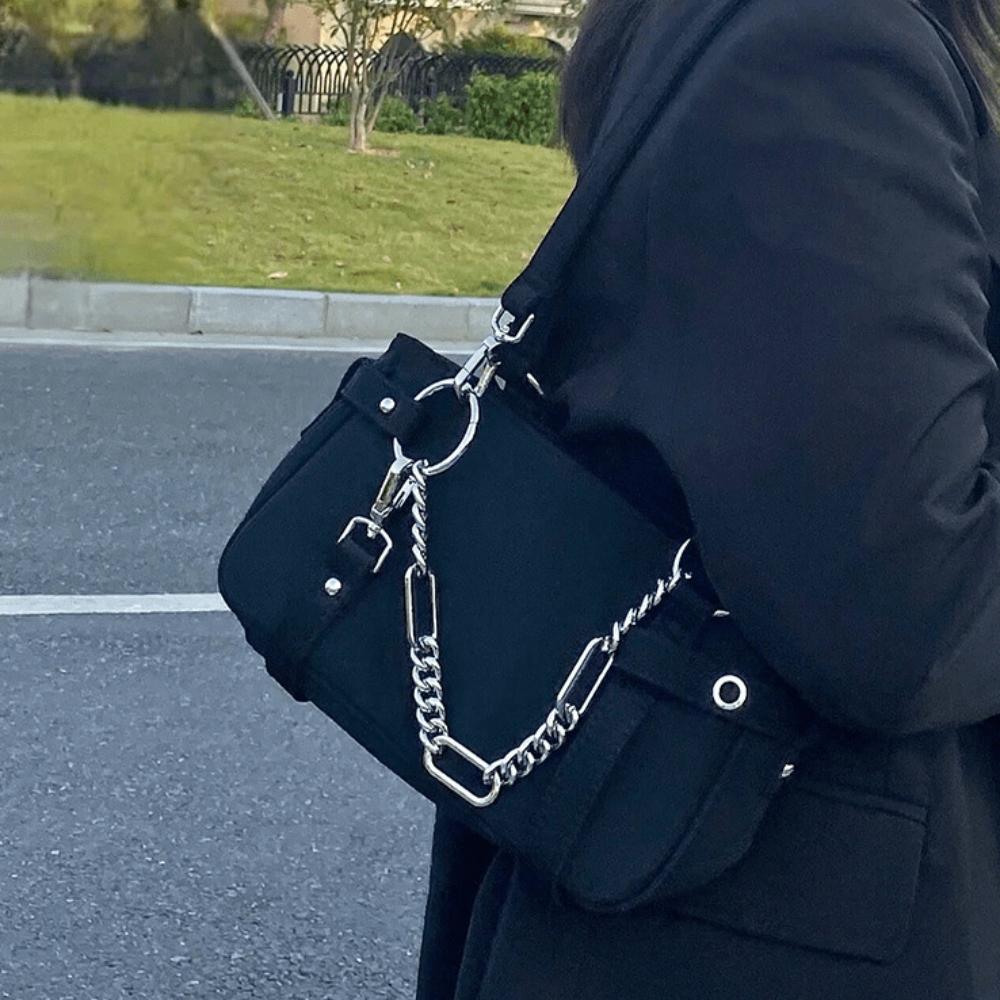 Niche New Bag Chain Locomotive Armpit Bag High-end Shoulder Handbag Baguette Bag