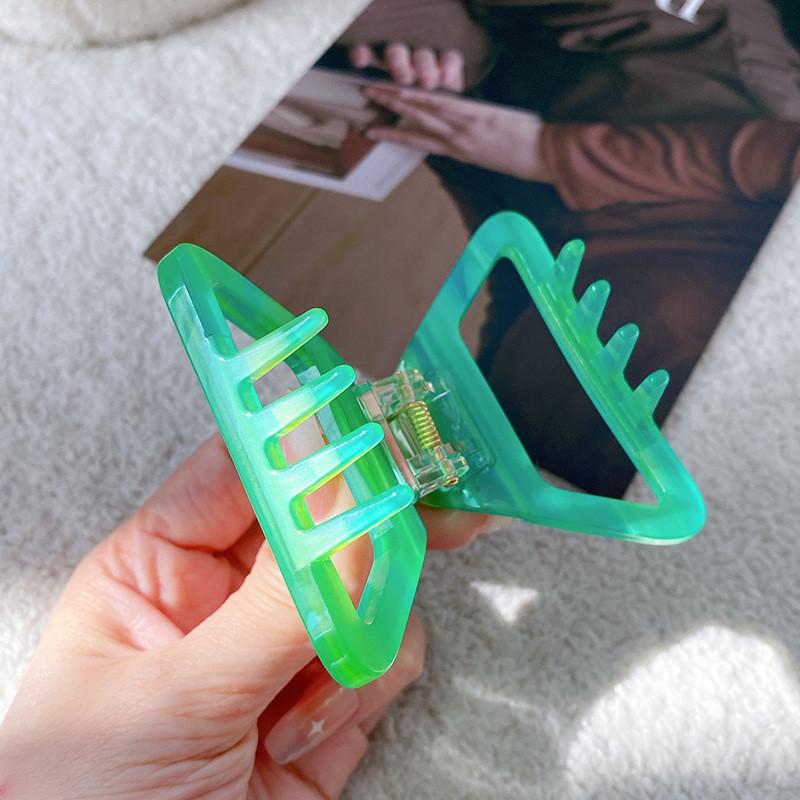 High-quality Acetate Triangle Hair Clutch Clip In Blue Pink For Stylish Updos And Ponytails