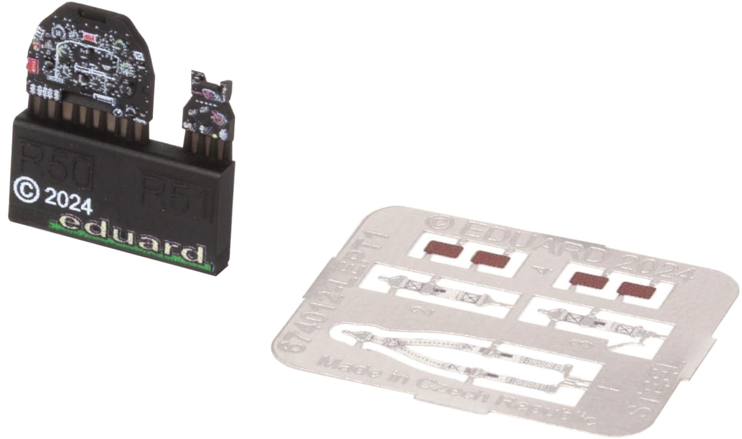 

Пластиковые детали приборной панели Eduard Look EDU674012 1/72 P-51D-5 (для Эдуарда)