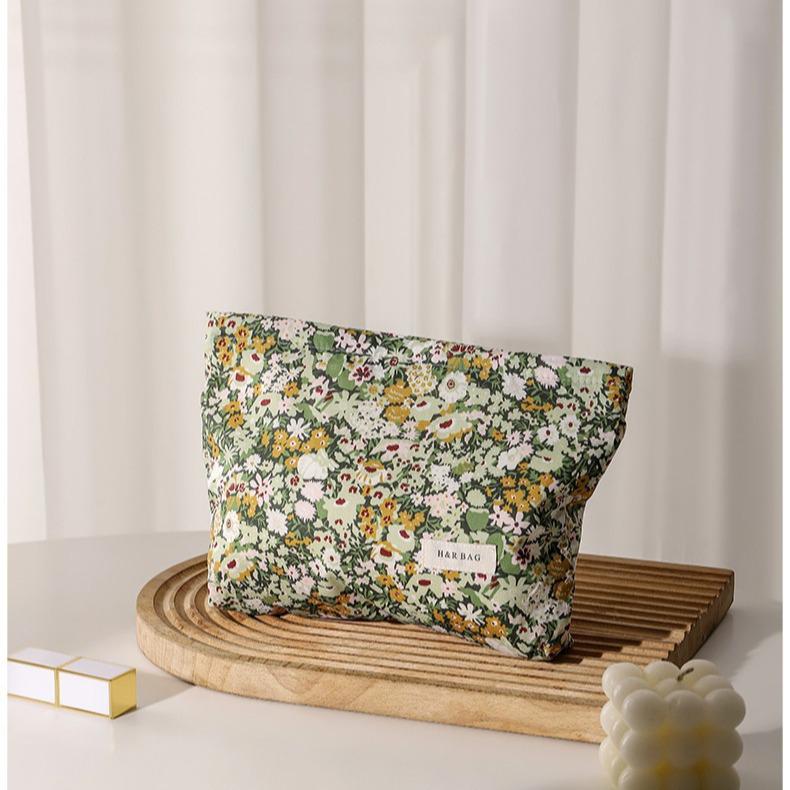 Assorted Floral Makeup & Skincare Travel Bag - Portable & Stylish for Organizing Essentials