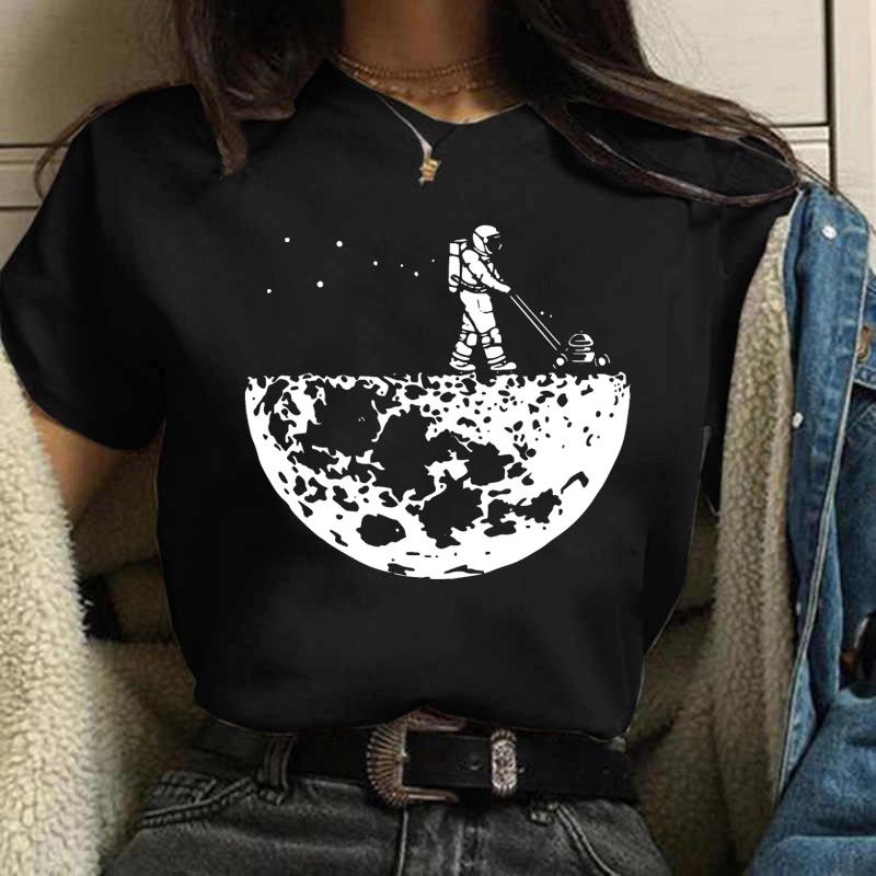Harajuku Funny Aesthetic T-shirt Women New Summer Fashion Cartoon Astronaut Print Tshirt Universe Space Punk Female T Shirt