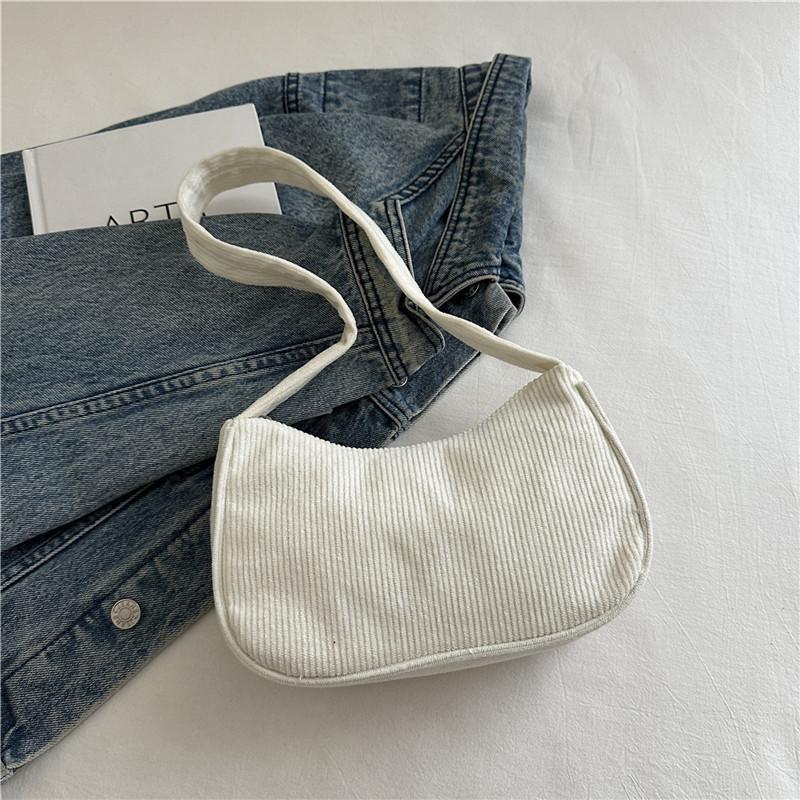 

2025 new messenger bag student class fashion women s bag ins style Japanese large capacity solid color shoulder armpit bag белый