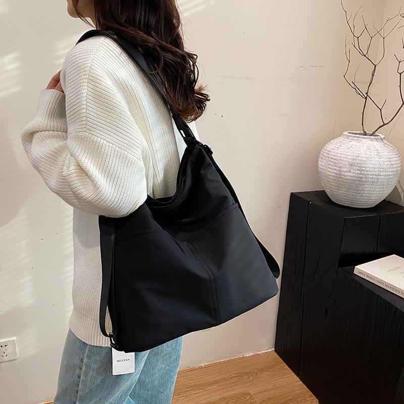Simple Nylon Shoulder Bag for Women's Commuting, Large Capacity Crossbody Bag, Multi Purpose Backpack for Women's Fashion Underarm Bag