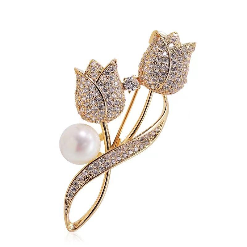 Advanced Luxury 2025 New Tulip Flower brooch Elegant Design Sense Rose White Stone Jewelry