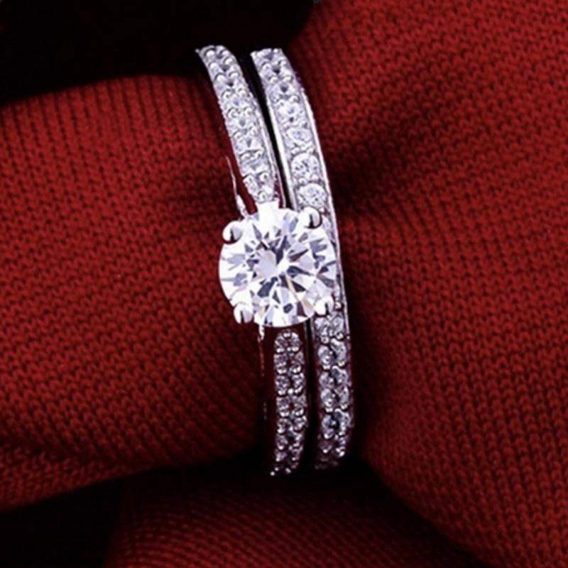 

Классическое кольцо на каждый день с инкрустацией из белого серебра и резным белым цирконом для мужчин и женщин в Европе и Америке.