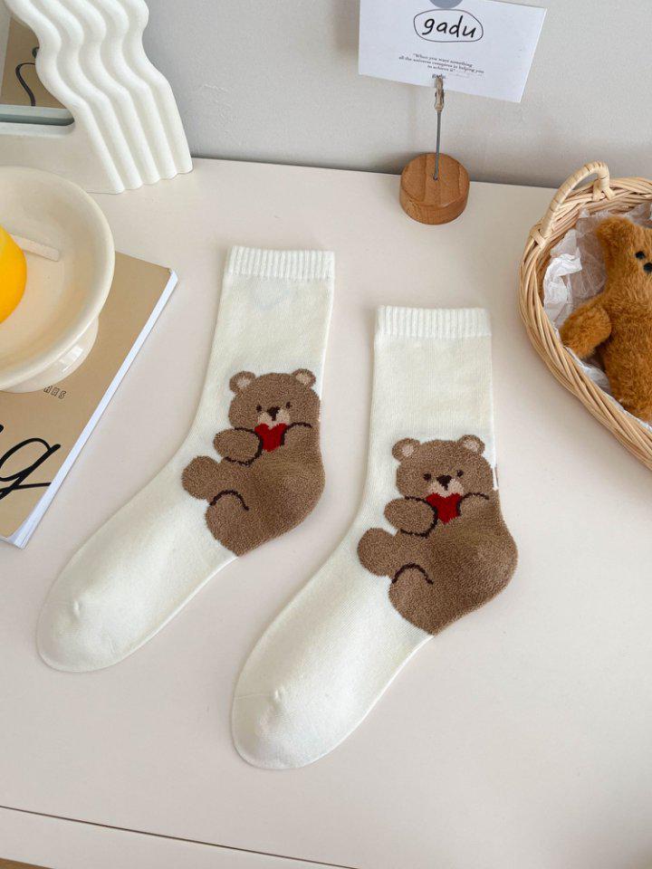 Autumn/Winter Flocked Animal Cartoon Cotton Mid-Calf Socks: Cute Preppy Style for Women and Girls