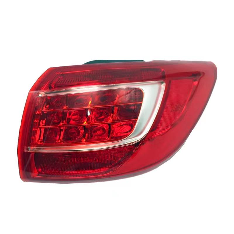 09-14 Kia Sportage Rear Taillight Assembly & Brake Light