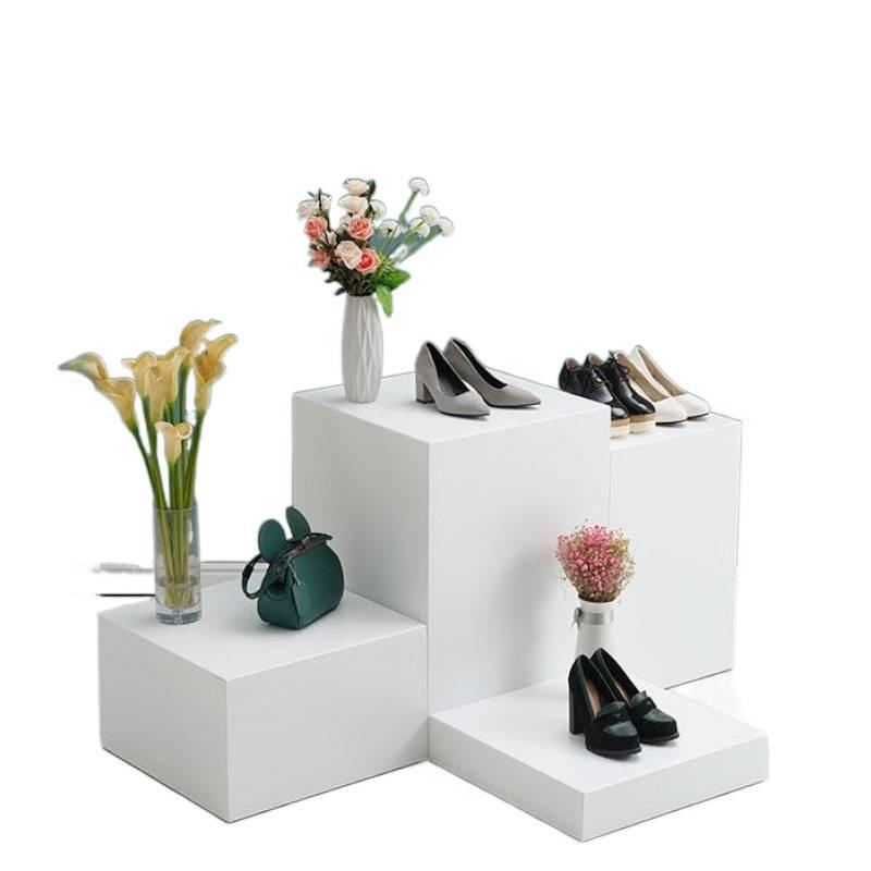 Circular Exhibition Stand: High & Low Platforms with Mannequin Base for Clothing Store Display