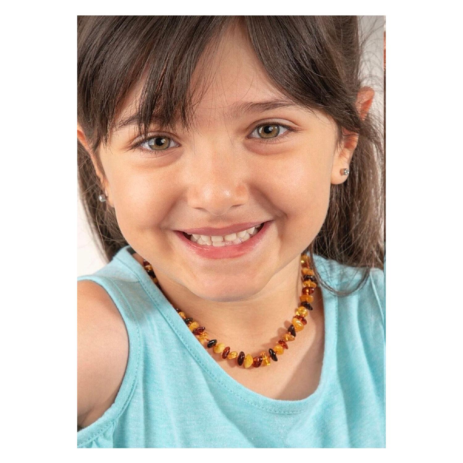 

Сертифицированное янтарное детское колье смешанного цвета