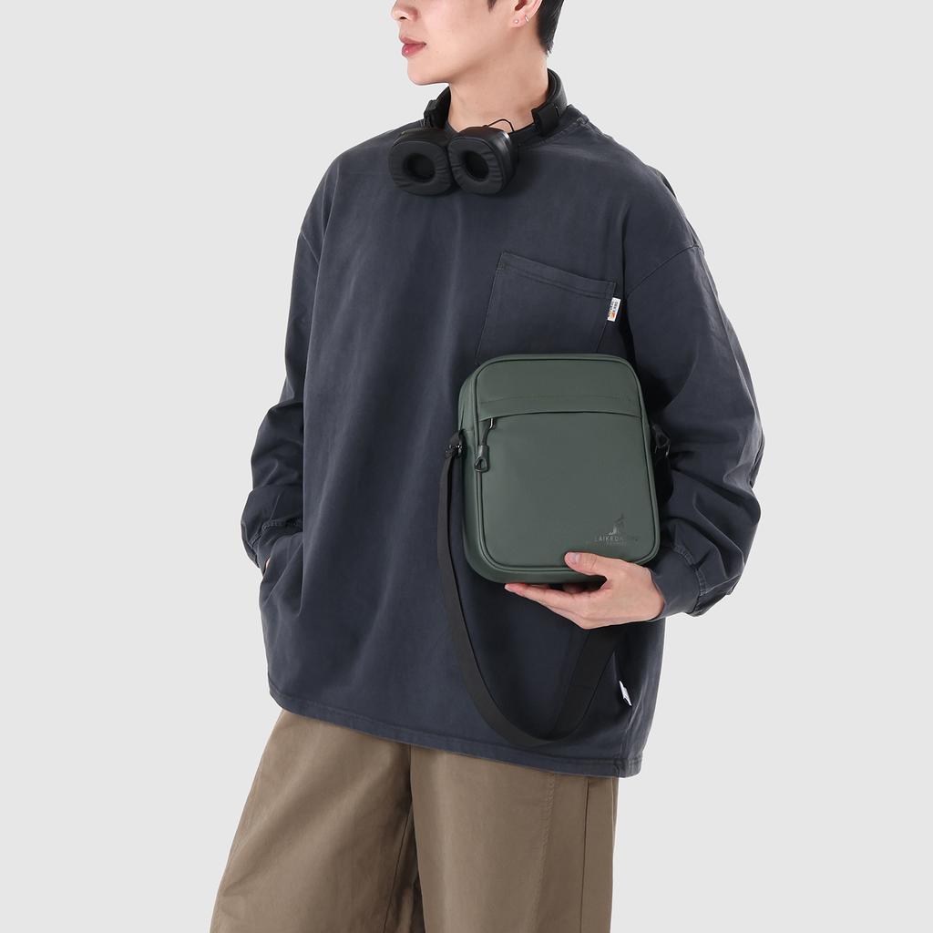 Unisex Lightweight Crossbody Bag – Solid Color Small Shoulder Sling with Phone Pocket for Everyday Carry
