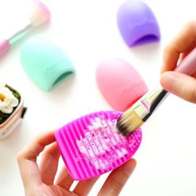 Class 302 - Makeup Brush Cleaner