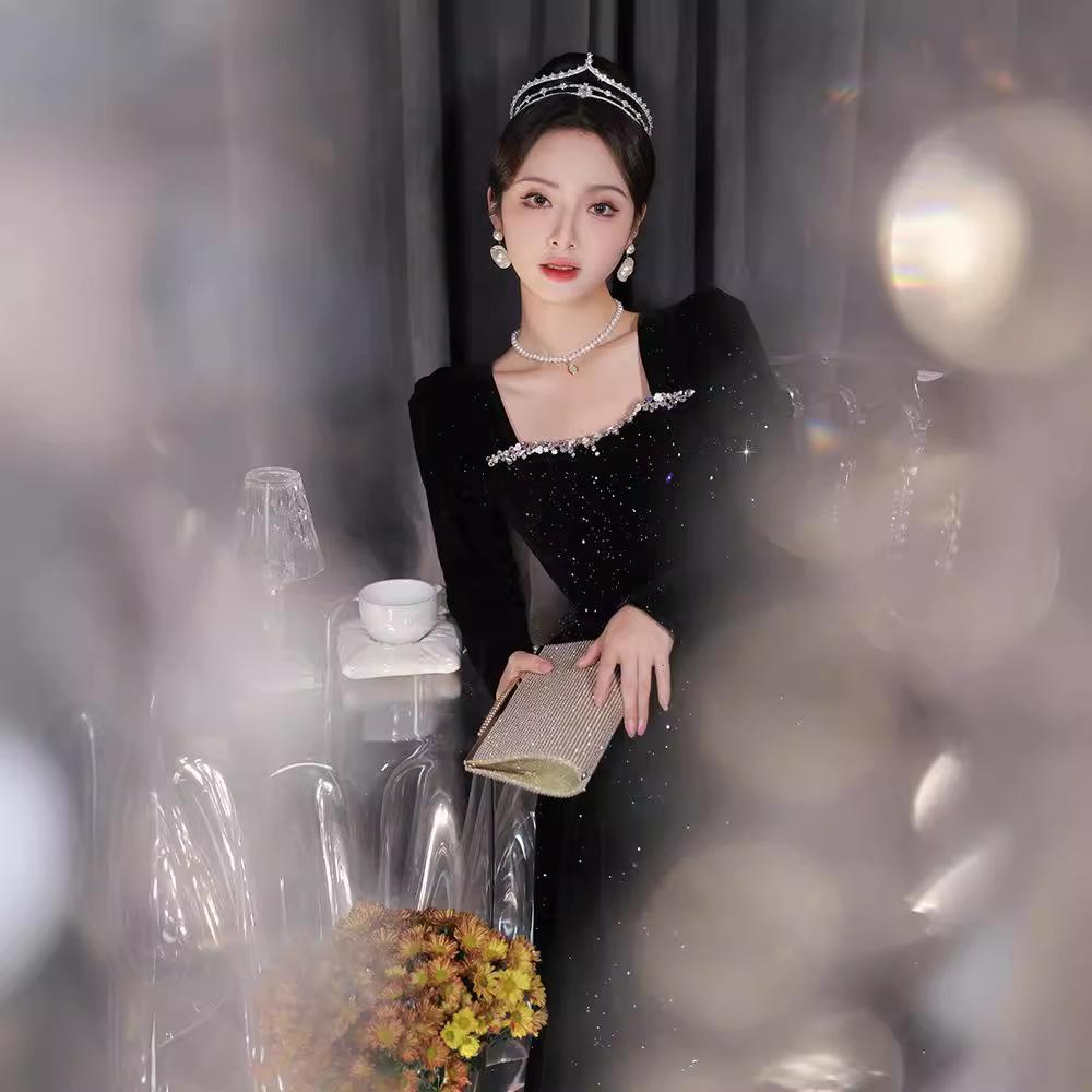 Black long-sleeved evening dress women's 1011 new velvet socialite court style sense annual art examination evening dress summer